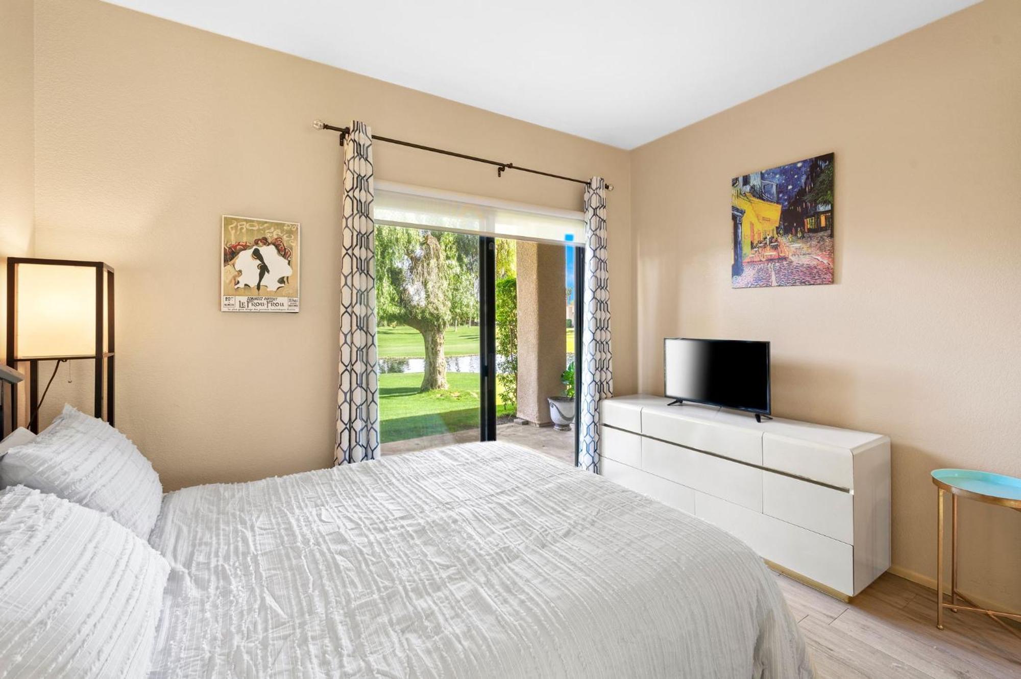 Holiday home Midnights At The Oasis Cathedral City